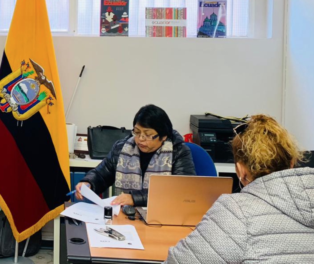 Ecuador sigue inscribiendo para el voto telemático desde el exterior