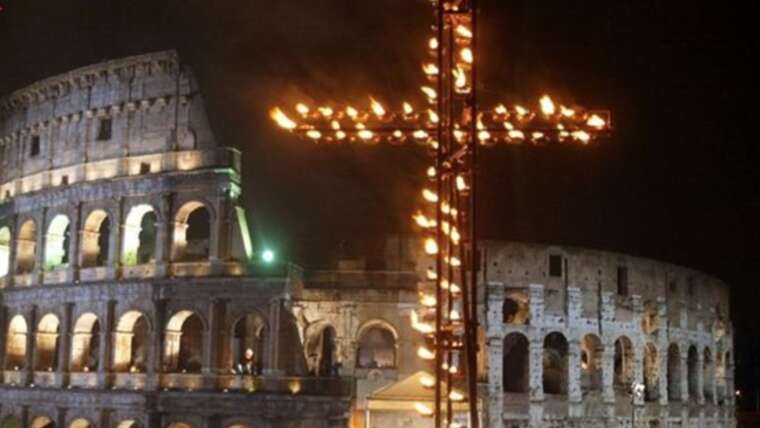 El Vía Crucis 2023 pasa por el dolor del mundo y también de América Latina